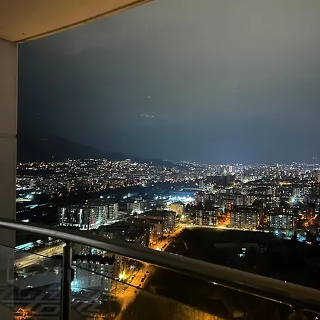 Apartment 35th Floor Gem With A Sky-high View Over *