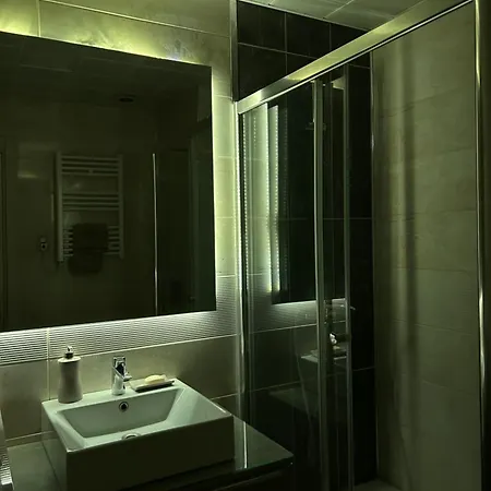 35th Floor Gem With A Sky-high View Over Appartement *