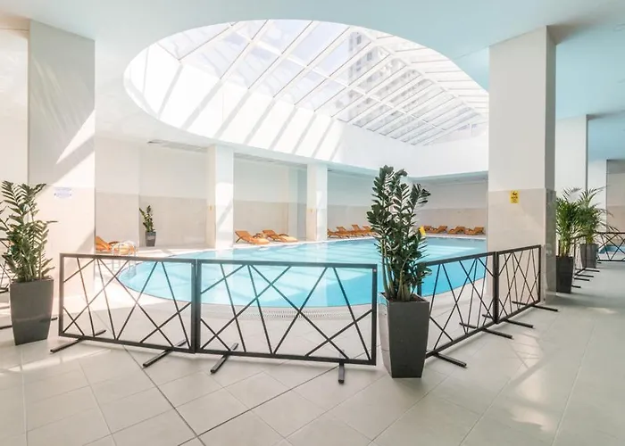 35th Floor Gem With A Sky-high View Over *