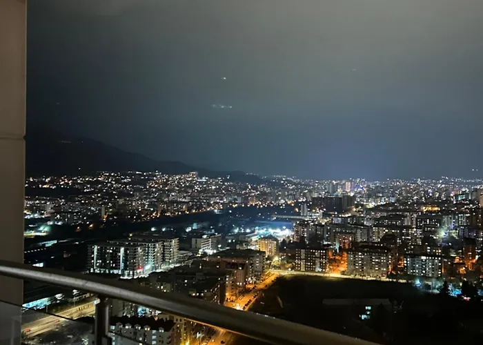 Apartment 35th Floor Gem With A Sky-high View Over *