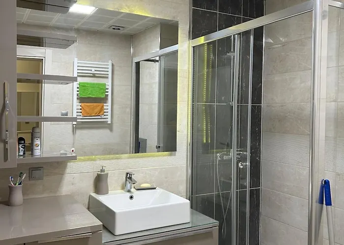 Apartment 35th Floor Gem With A Sky-high View Over Skopje